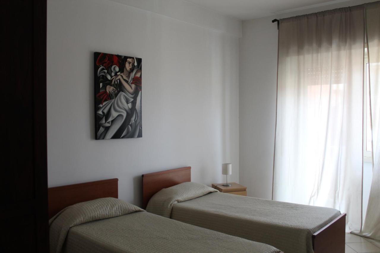 Aparthotel Residenza Conti Rzym Zewnętrze zdjęcie